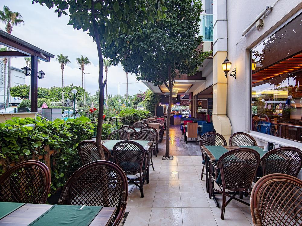 Kleopatra Blue Hawai Hotel Alanya Dış mekan fotoğraf